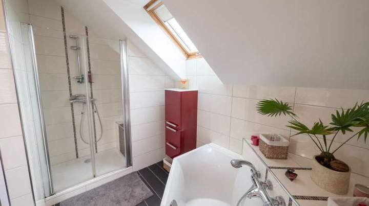 Tous travaux de plomberie, neuf et rénovation, dépannage rapide.